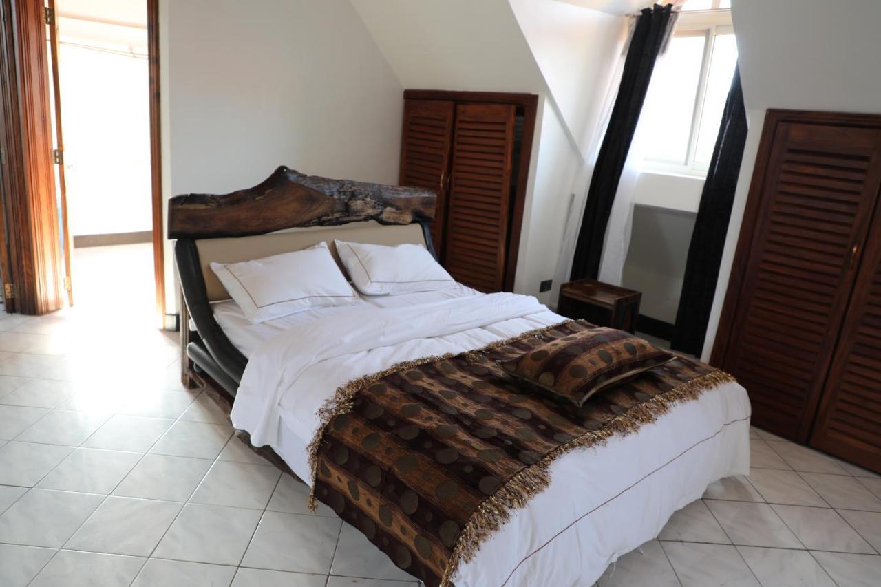Stallion Place - Bed And Breakfast Кампала Экстерьер фото